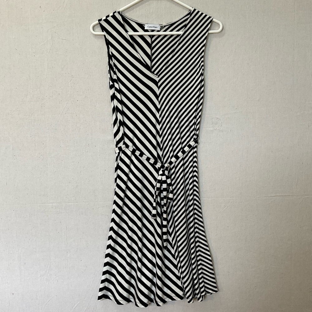 Calvin Klein Chevron Stripped Sleeveless Dress - Size 4-Jersey Knit